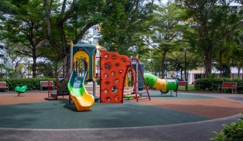 playground equipment 